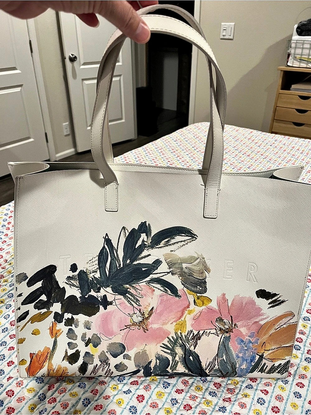 Ted Baker Tooocon Floral Print Extra Large Icon Tote White & Pink